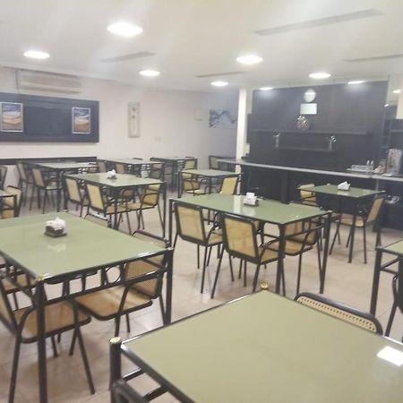Hotel Americano Pergamino Bagian luar foto