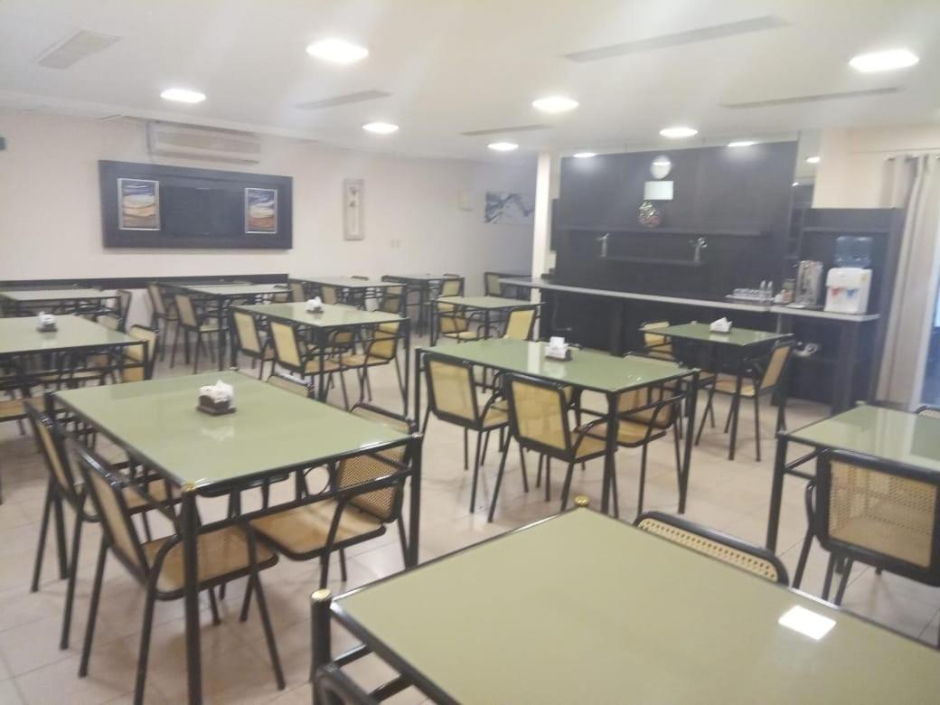 Hotel Americano Pergamino Bagian luar foto