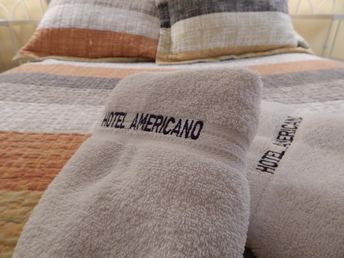 Hotel Americano Pergamino Bagian luar foto