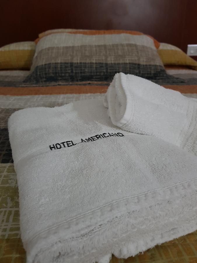 Hotel Americano Pergamino Bagian luar foto