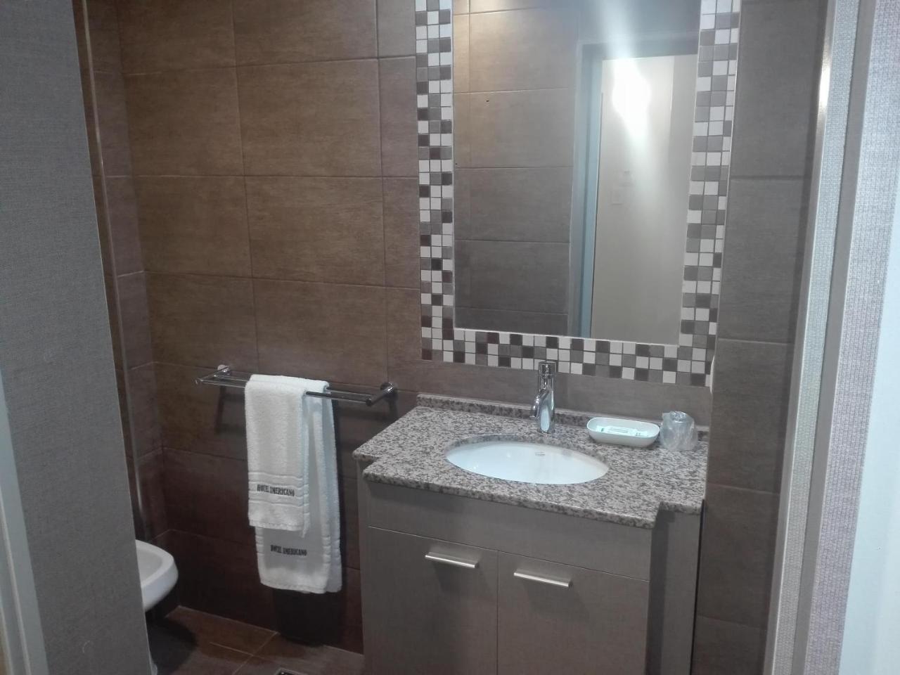 Hotel Americano Pergamino Bagian luar foto